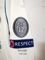 لباس کلاسیک رئال مادرید 2018-2017 (اول) - Image 9