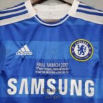 لباس کلاسیک چلسی 2012-2011 (اول-فینال لیگ قهرمانان) - Image 4
