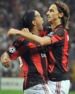 لباس کلاسیک آث میلان 2010-2011 (اول) - Image 2