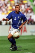 لباس کلاسیک برزیل 2002 (دوم) - Image 6