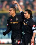 لباس کلاسیک یوونتوس 2002-2001 (دوم) - Image 4