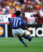 لباس کلاسیک برزیل 2002 (دوم) - Image 2