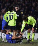 لباس کلاسیک بارسلونا 2005-2006 (دوم) - Image 6