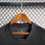 لباس کلاسیک بارسلونا 2011-2012 (دوم) - Image 8