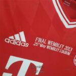 لباس کلاسیک بایرن مونیخ 2012-2013 (final ucl) - Image 7