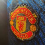 لباس کلاسیک منچستر یونایتد 2021-2022 (دوم) - Image 5