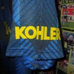 لباس کلاسیک منچستر یونایتد 2021-2022 (دوم) - Image 19