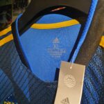 لباس کلاسیک منچستر یونایتد 2021-2022 (دوم) - Image 17