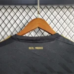 لباس کلاسیک رئال مادرید 2012-2011 (دوم-آستین بلند) - Image 6