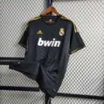 لباس کلاسیک رئال مادرید 2012-2011 (دوم) - Image 11