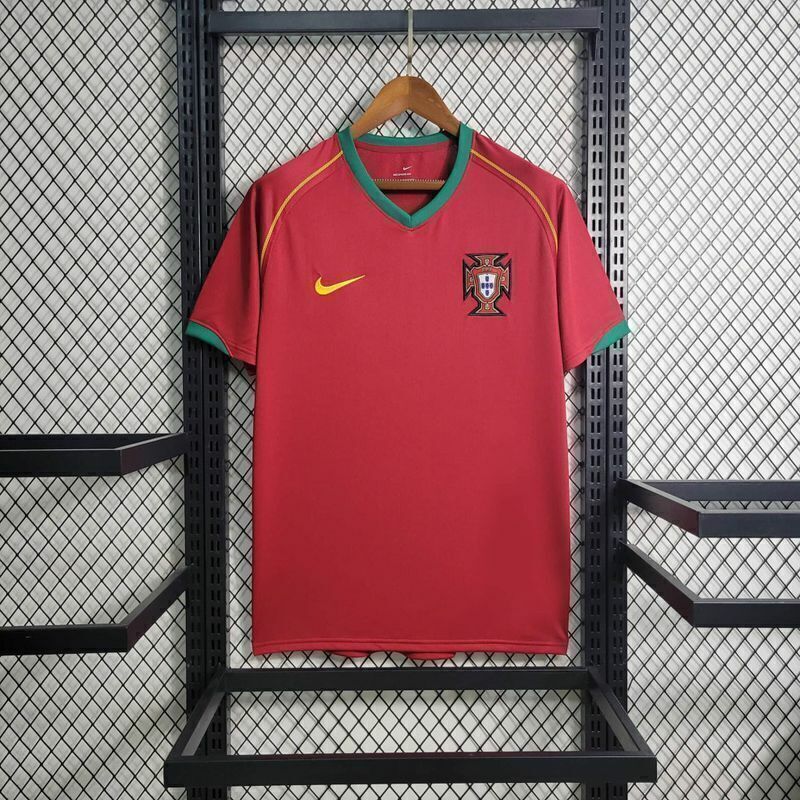 لباس کلاسیک تیم ملی پرتغال 2006 اول لباس کلاسیک پرتغال 2006 (اول) - Image 1